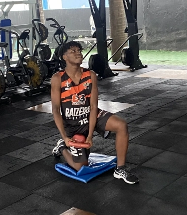 Treino de força específico para basquete na ESCOBASE